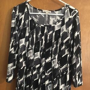 3/4 Sleeve Black and White Top